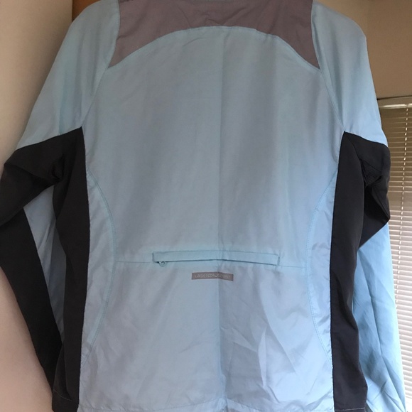 Windbreaker Jacket in Turquoise and Black - Picture 2 of 5